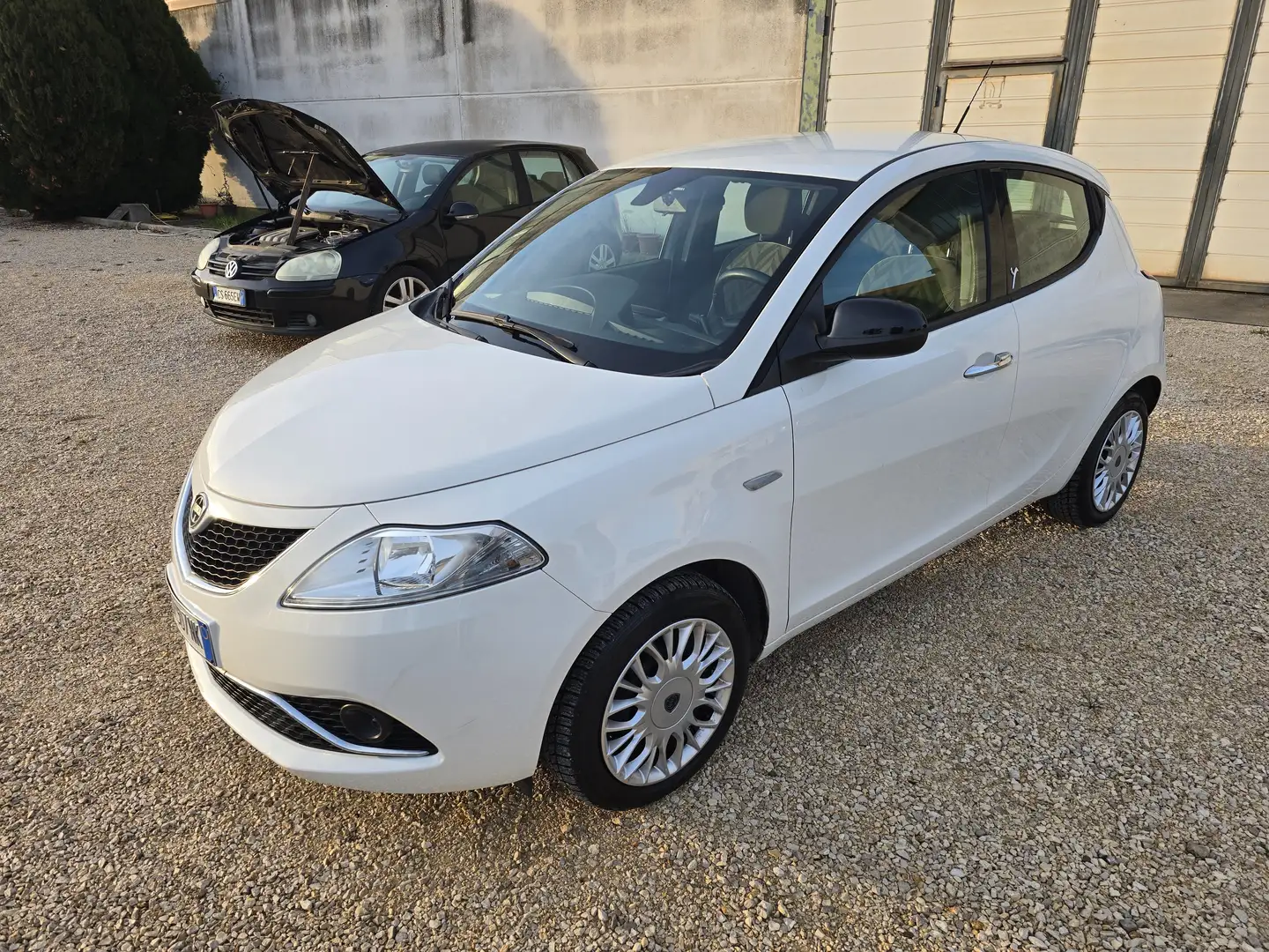 Lancia Ypsilon Ypsilon III 2018 1.2 Silver 69cv Blanc - 2