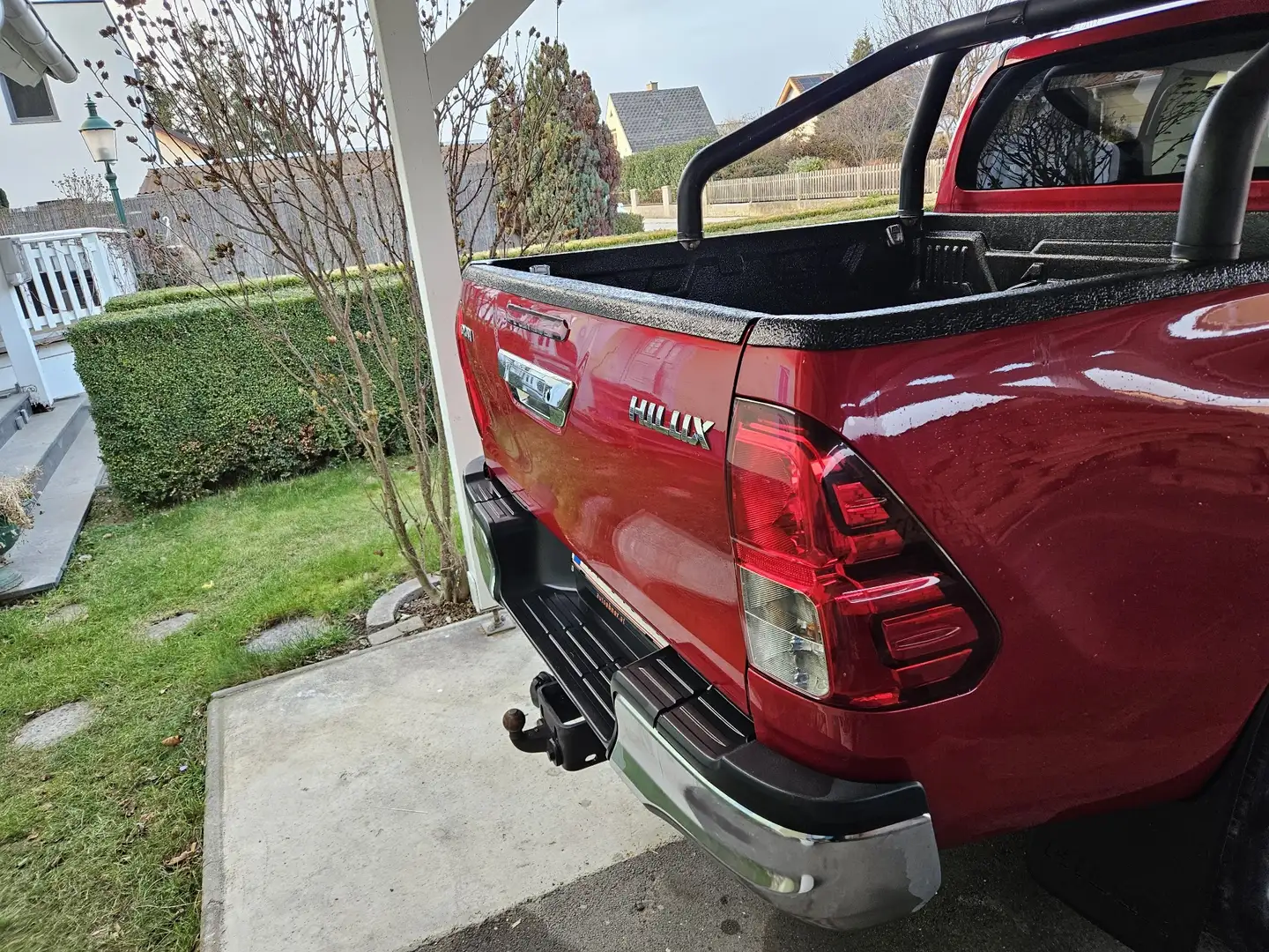 Toyota Hilux - 2