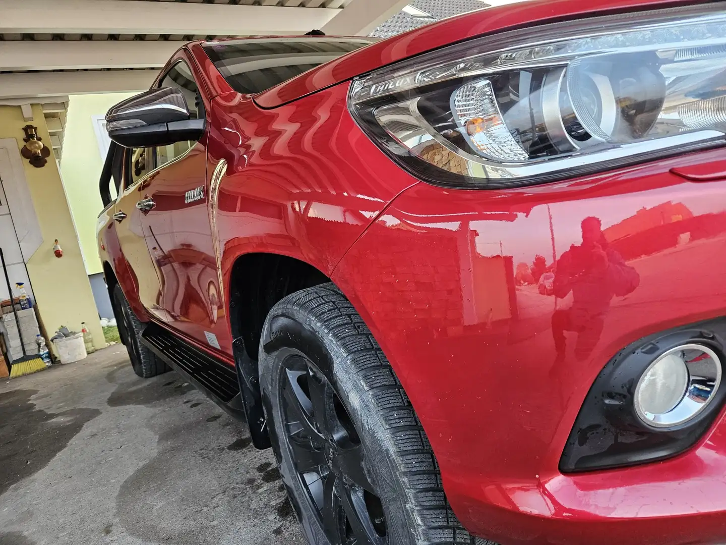 Toyota Hilux - 1