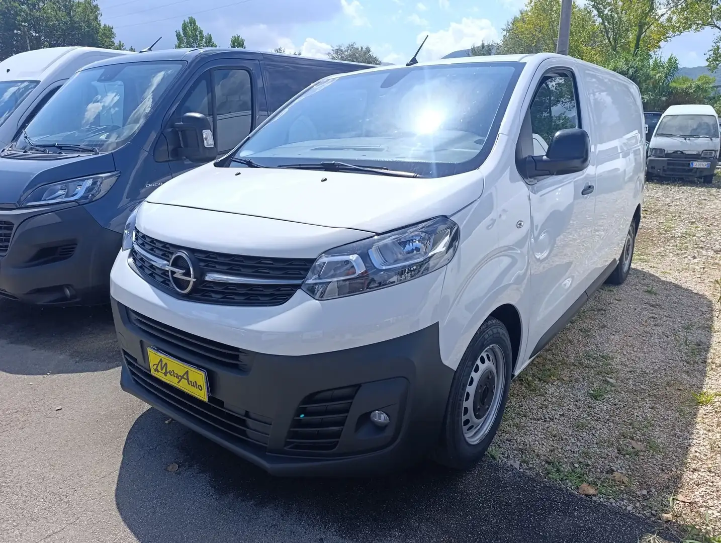 Opel Vivaro Vivaro 1.5 Diesel 120CV S&S  Furgone Enjoy Bianco - 1