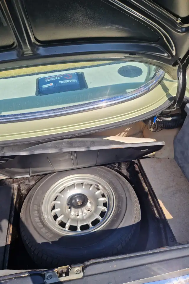 Mercedes-Benz 280 Mercedes SLC 280 Schalter teilrestauriert, foto 9