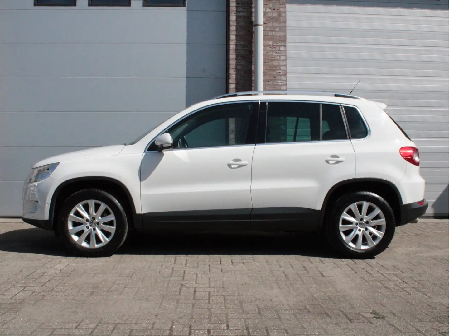 Volkswagen Tiguan 1.4 TSI Team Comfort & Design Dealer onderhouden/G Wit - 2