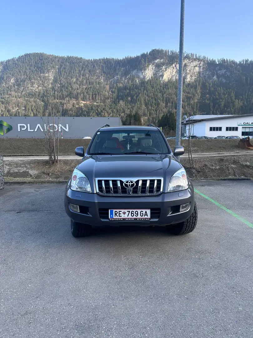 Toyota Land Cruiser Landcruiser 300 3,0 D-4D VX VX Grau - 1