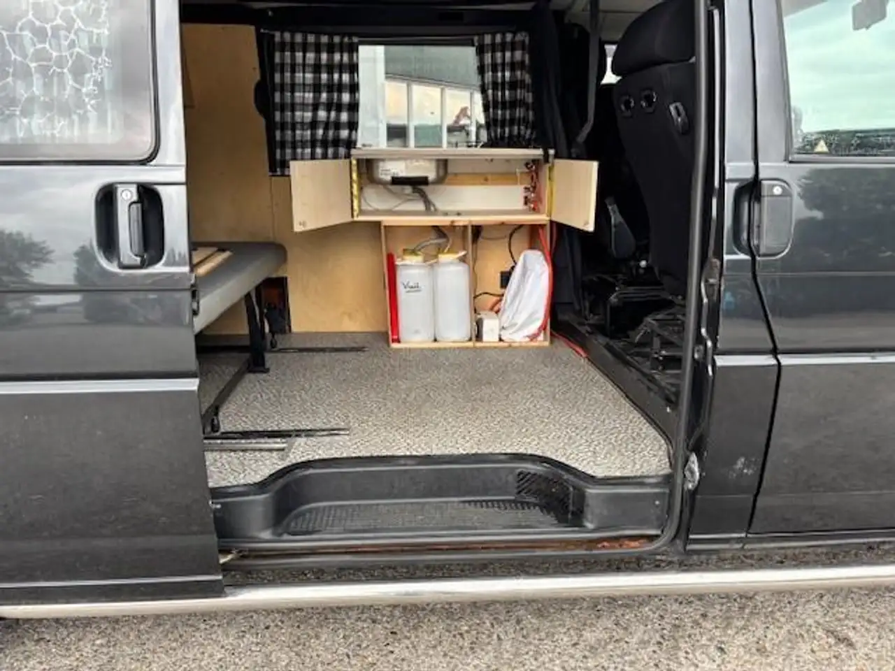Volkswagen Camper 2.5 TDI 65 KW lange wielbasis/ hefdak verni, foto 5