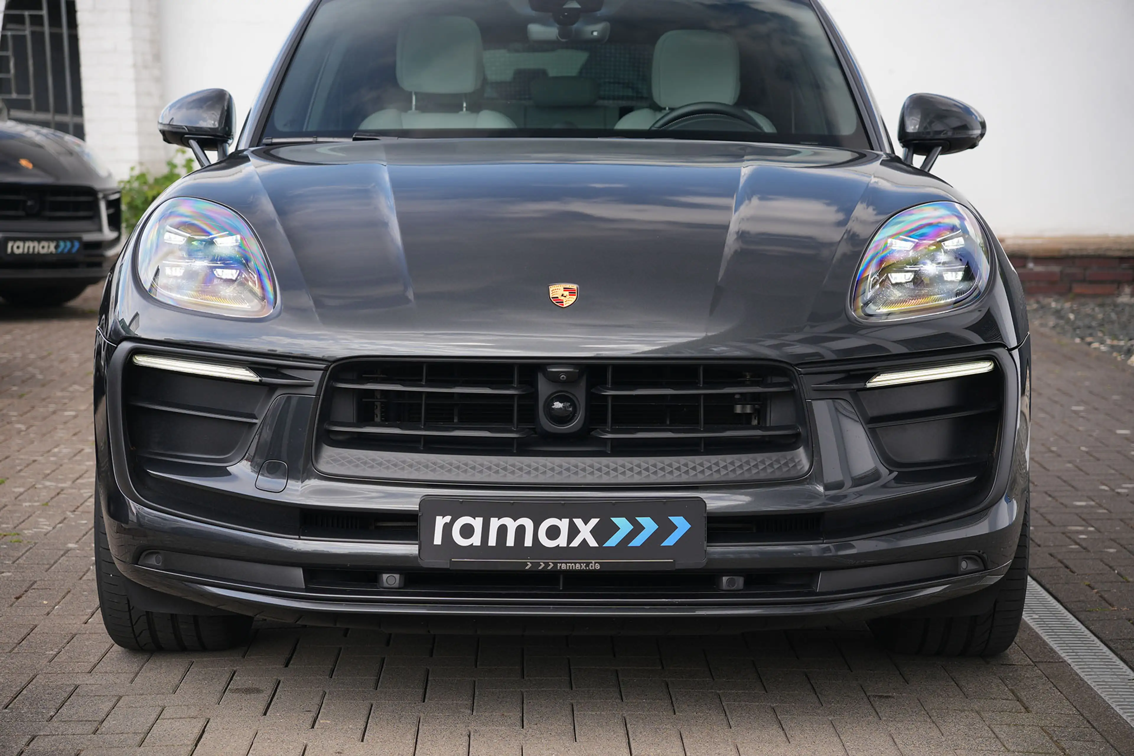 Porsche Macan MACAN LEDER KREIDE-ACC-LUFTF.-PANO-SPORTABGAS.-VOLL — photo 12