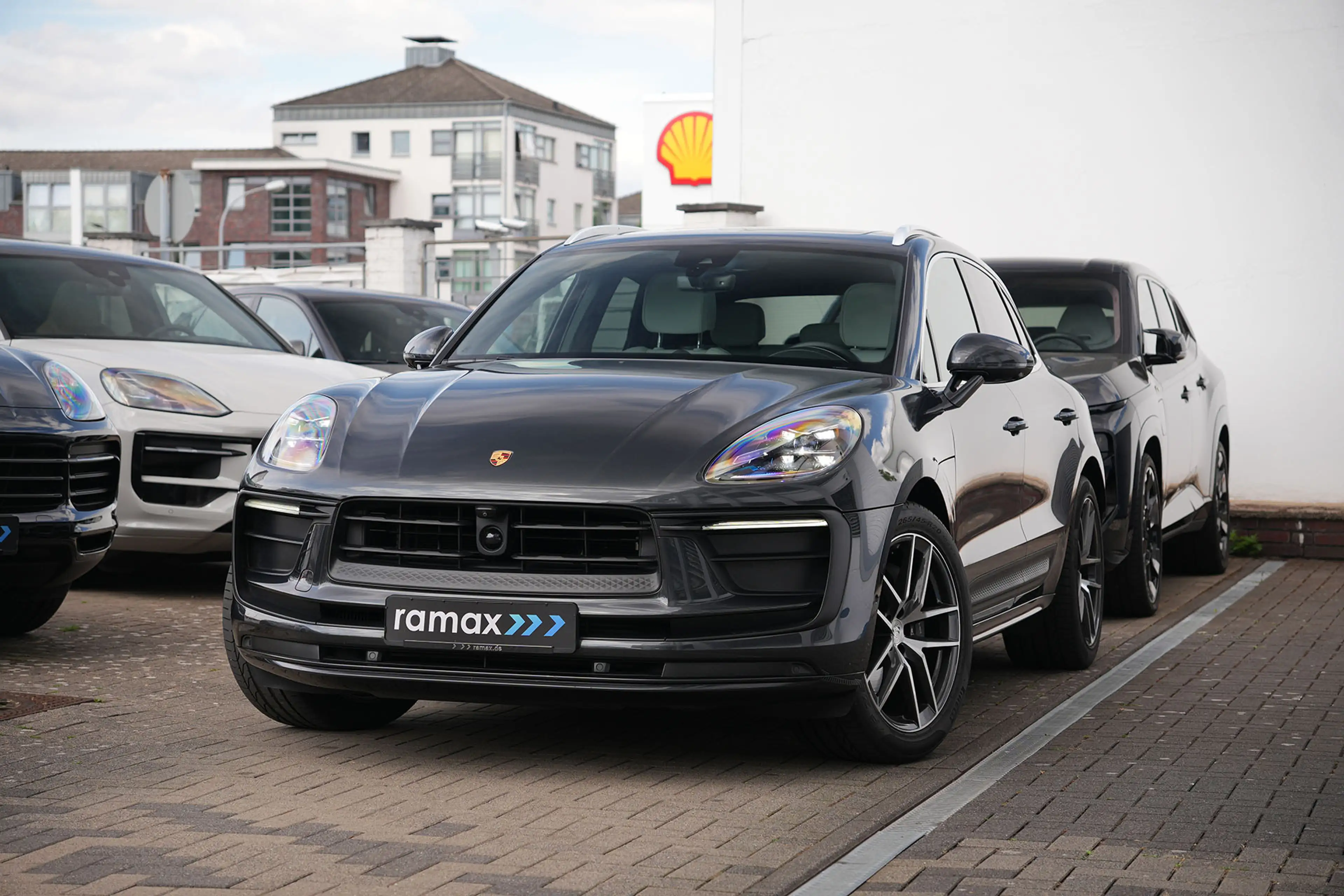 Porsche Macan MACAN LEDER KREIDE-ACC-LUFTF.-PANO-SPORTABGAS.-VOLL — photo 14