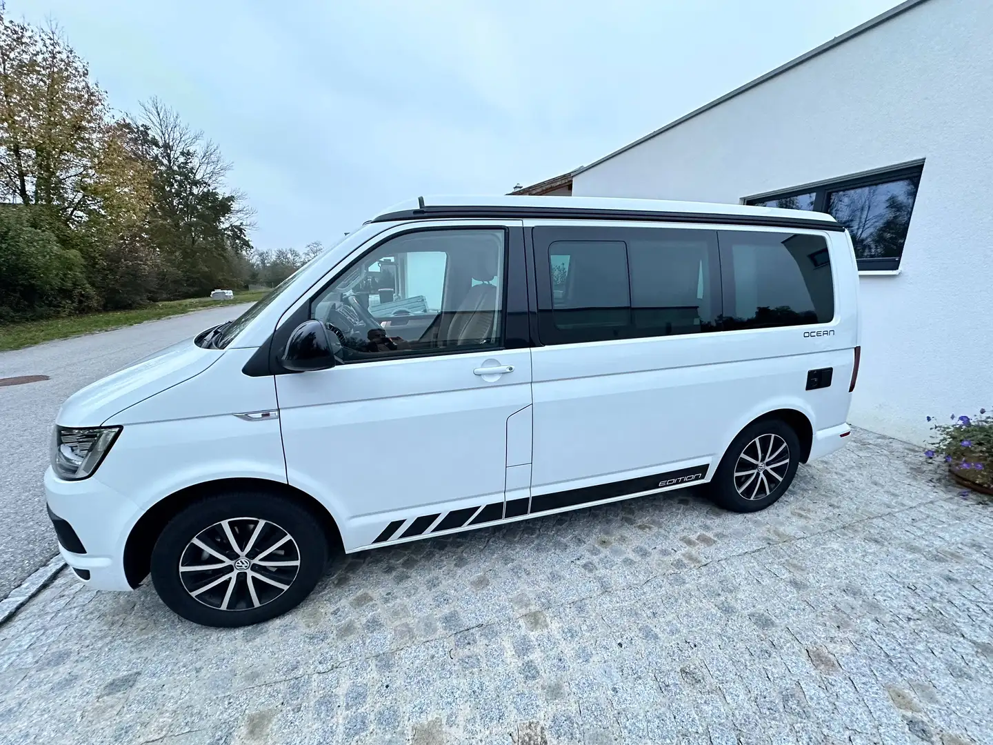 Volkswagen T6 California California Ocean Edition 2,0 TDI BMT DSG Ocean Edition Weiß - 2