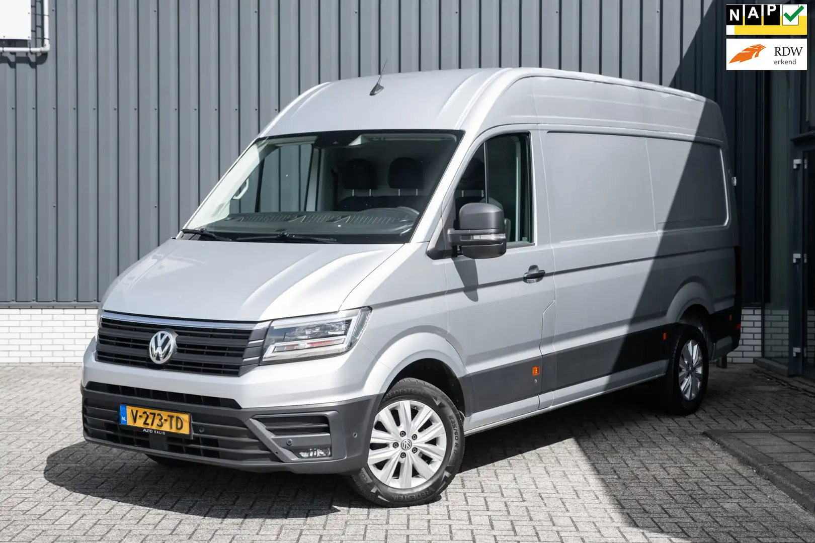 Volkswagen Crafter 35 2.0 TDI L3H2 DC Highline *Achteruitrij Camera* - 1