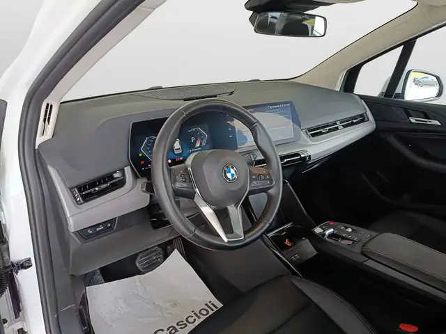 BMW 2 Series view 7