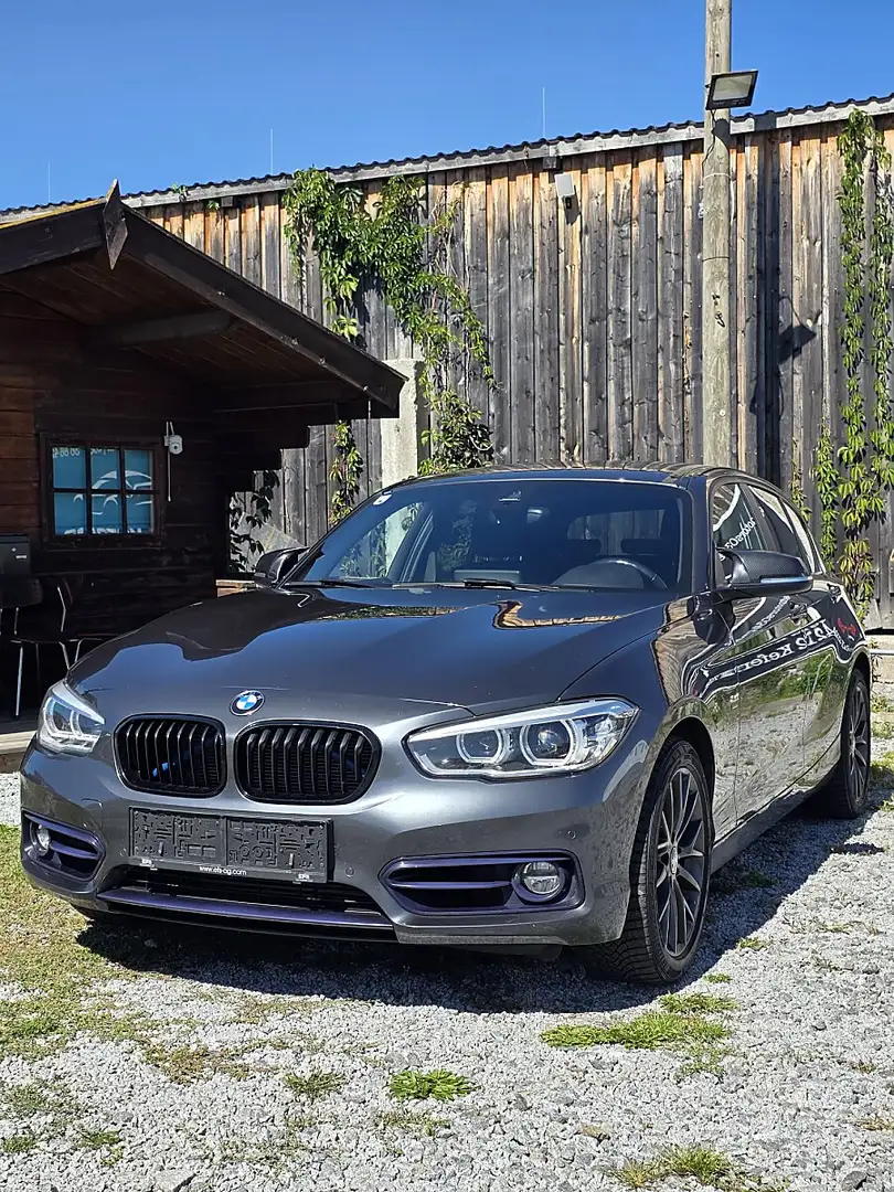 BMW 118 d xDrive M Sport Schwarz - 2