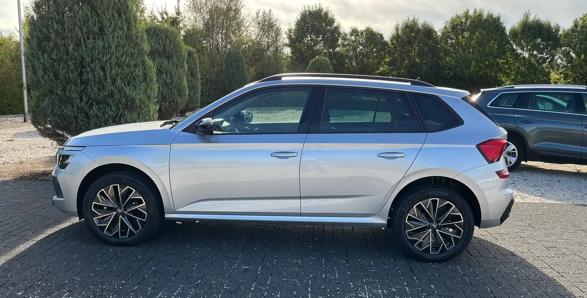 Skoda Kamiq Selection Kamera Kessy DSG Silber - 2