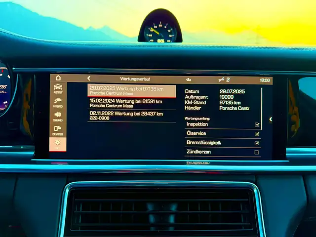 Porsche Panamera 4 E-Hybrid Sportauspuff. PDLS ACC Luft BOSE Pano Ansicht 28