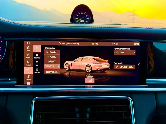 Porsche Panamera 4 E-Hybrid Sportauspuff. PDLS ACC Luft BOSE Pano Ansicht 25