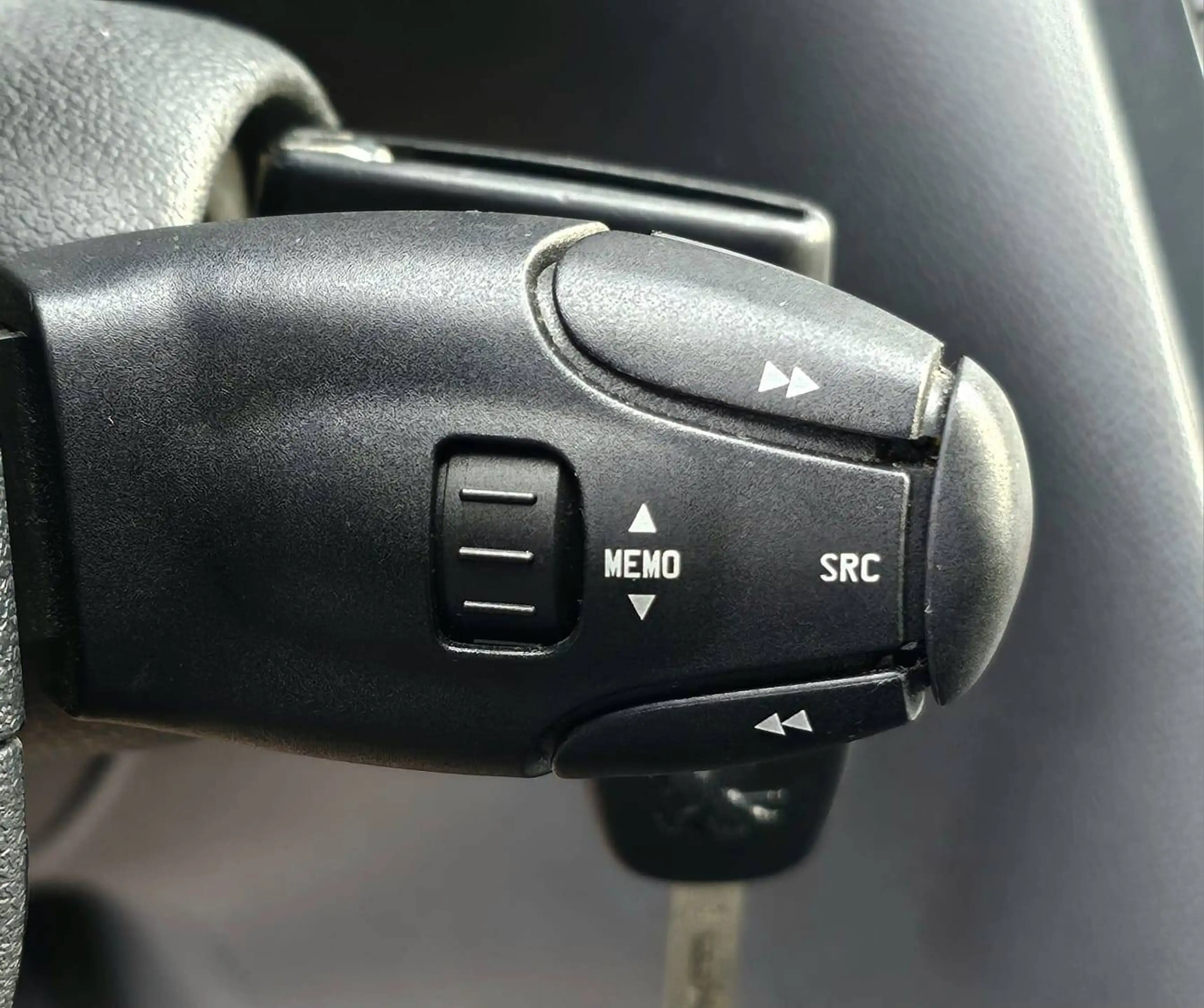 Peugeot 3008 3008 1,6 BlueHDi 120 S&S Active""Zahnriemen und Wasserpumpe Neu""Neues Pickerl""Neues Service" — photo 12