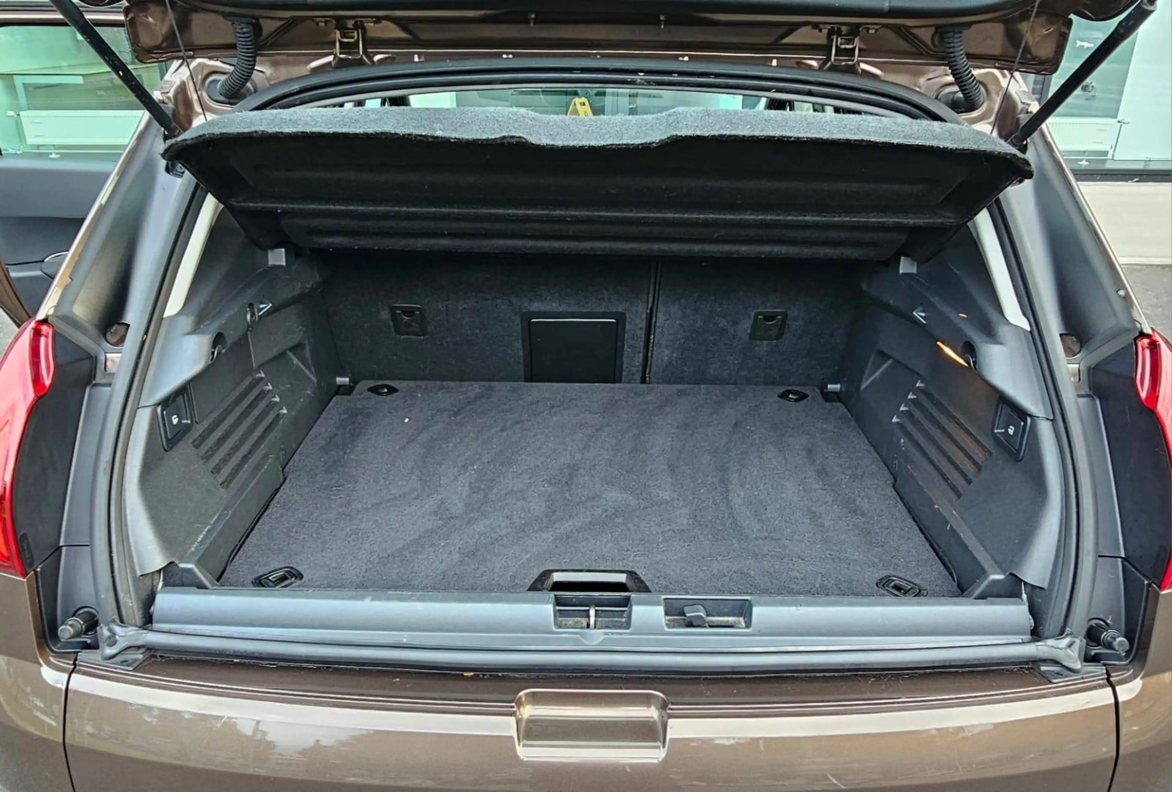 Peugeot 3008 3008 1,6 BlueHDi 120 S&S Active""Zahnriemen und Wasserpumpe Neu""Neues Pickerl""Neues Service" — photo 15