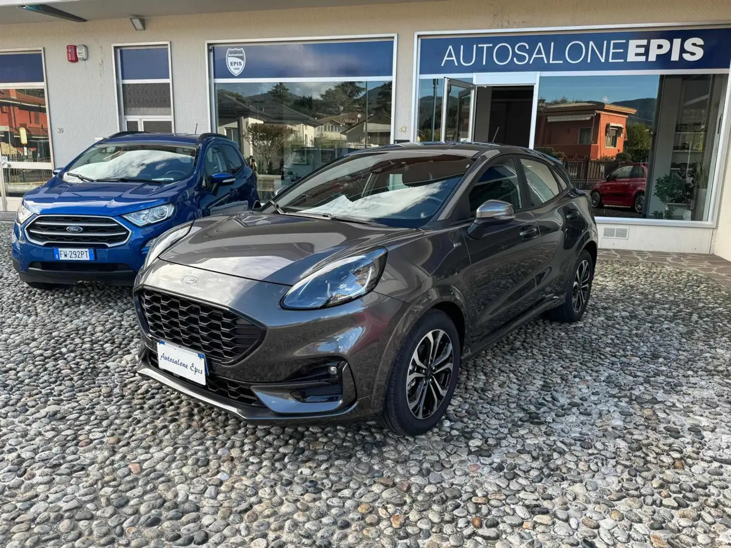 Ford Puma 1.0 EcoBoost Hybrid 125 CV S&S ST-Line Design Gris - 2