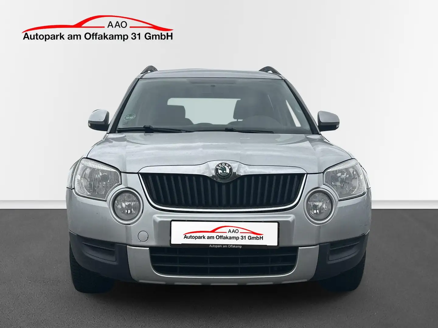 Skoda Yeti Active Plus Edition Silber - 2