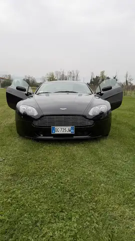 Aston Martin Vantage Vantage Coupe 4.3 V8