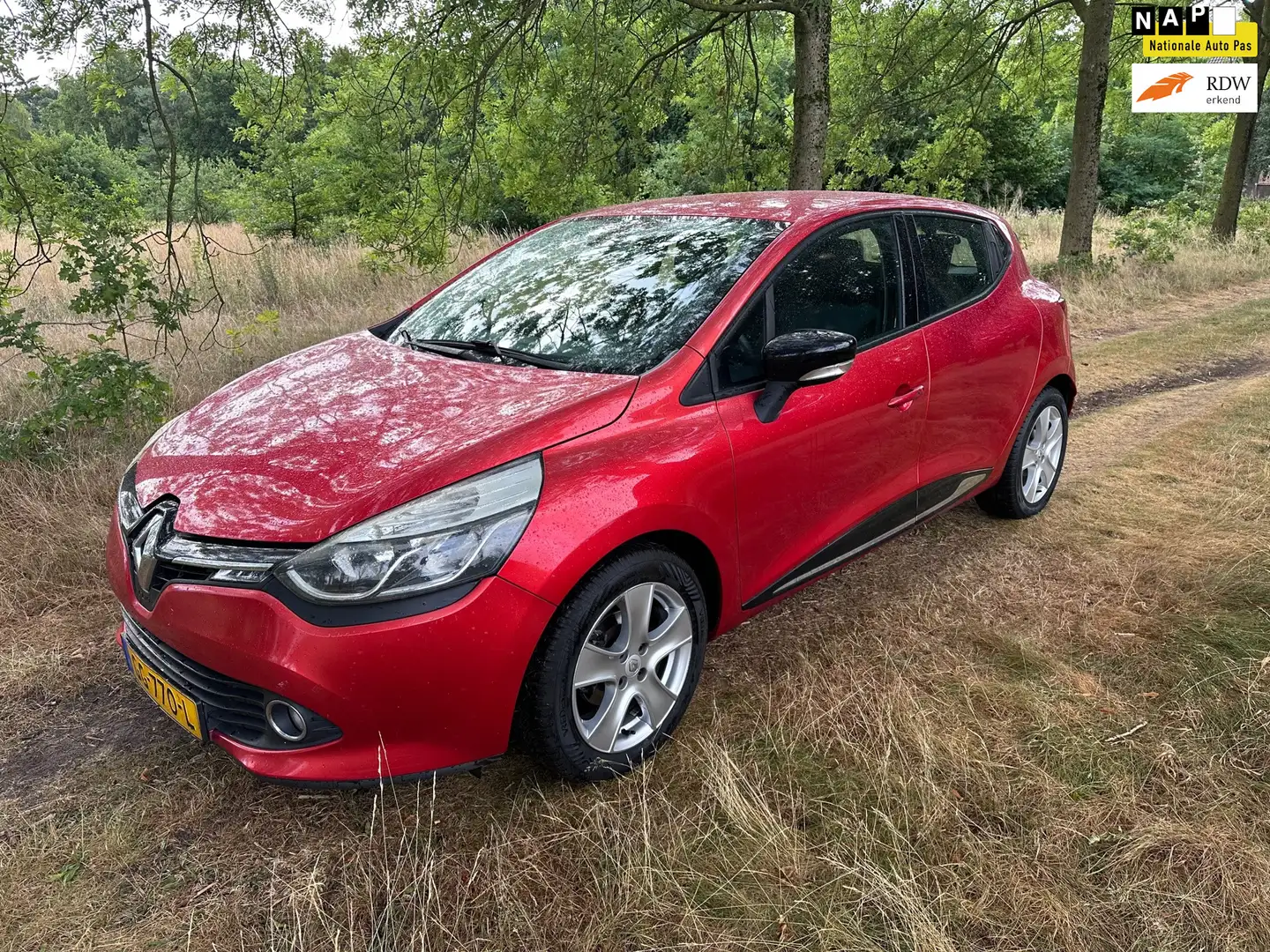 Renault Clio 0.9 TCe Dynamique APK 13-02-2026 Rouge - 1