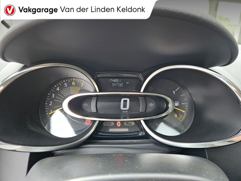 Renault Clio 0.9 TCe Expression — photo 11