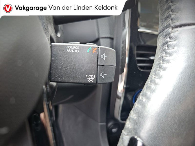 Renault Clio 0.9 TCe Expression — photo 15