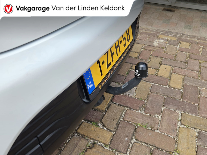 Renault Clio 0.9 TCe Expression — photo 9