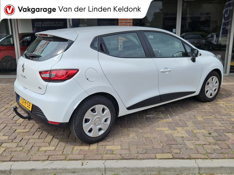 Renault Clio 0.9 TCe Expression — photo 4