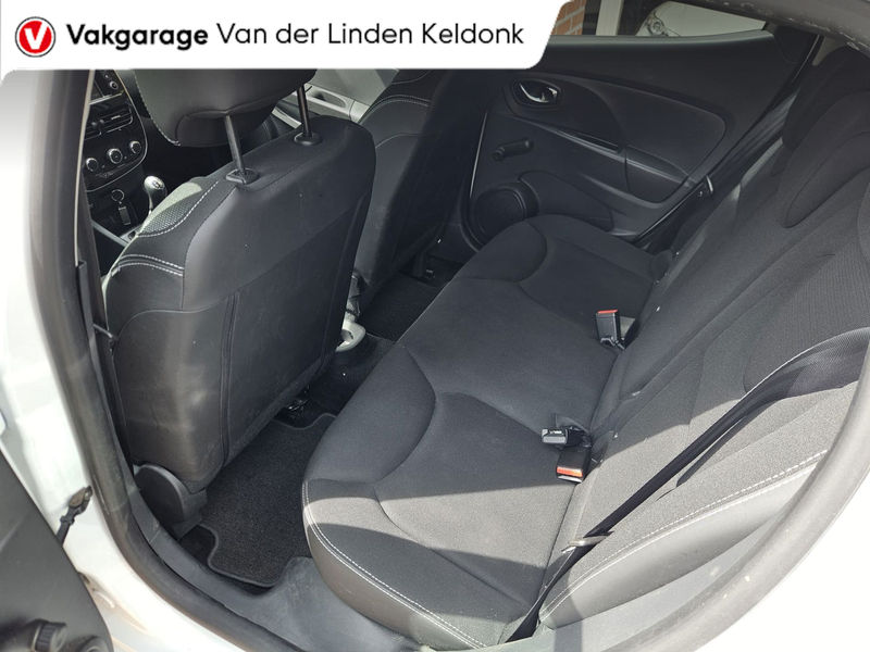 Renault Clio 0.9 TCe Expression — photo 8