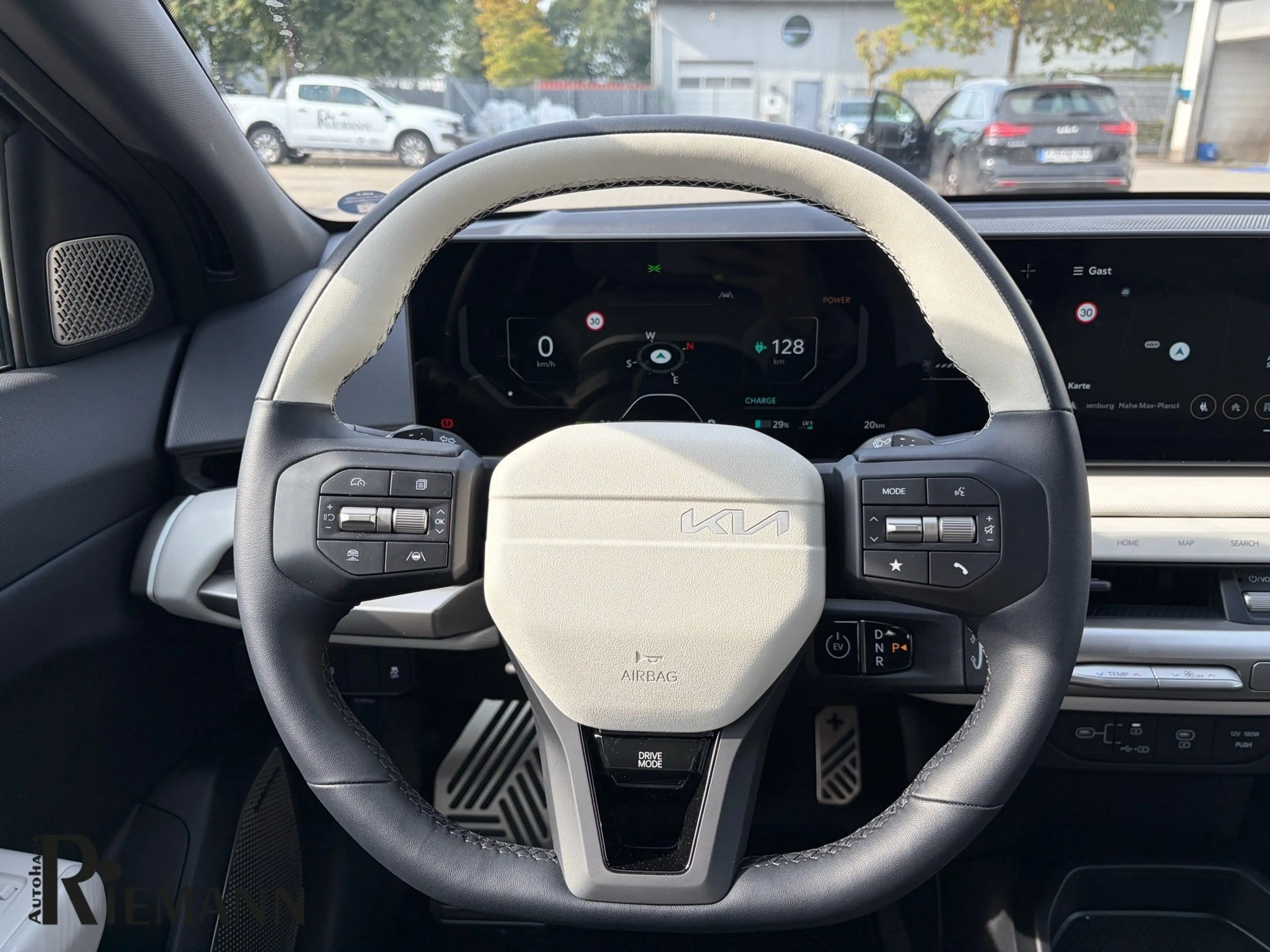 Kia EV4 81,4-kWh GT-Line + DriveWise-Park-Paket — photo 12