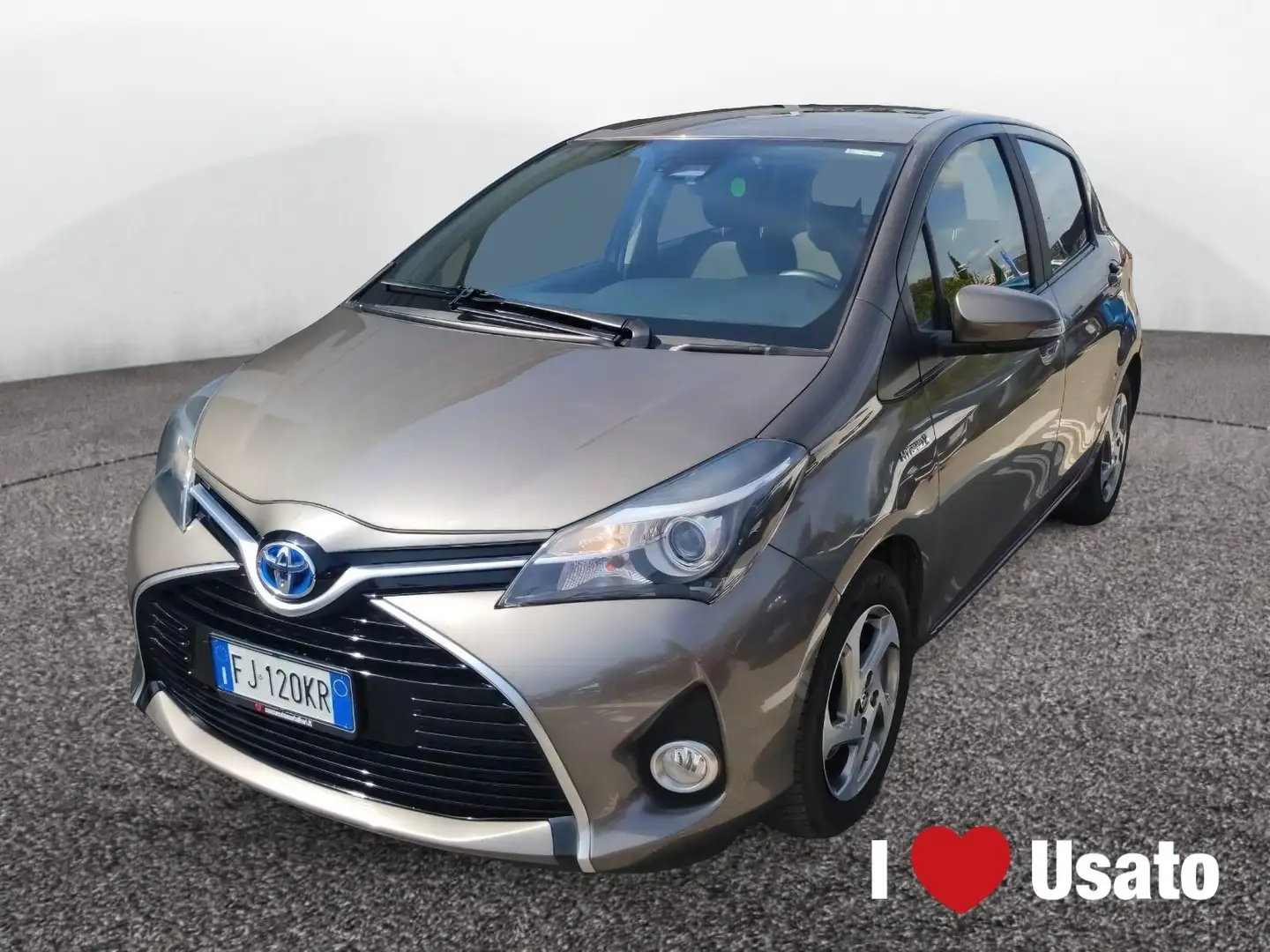 Toyota Yaris III 2015 5p 1.5h Active my16 Grau - 1