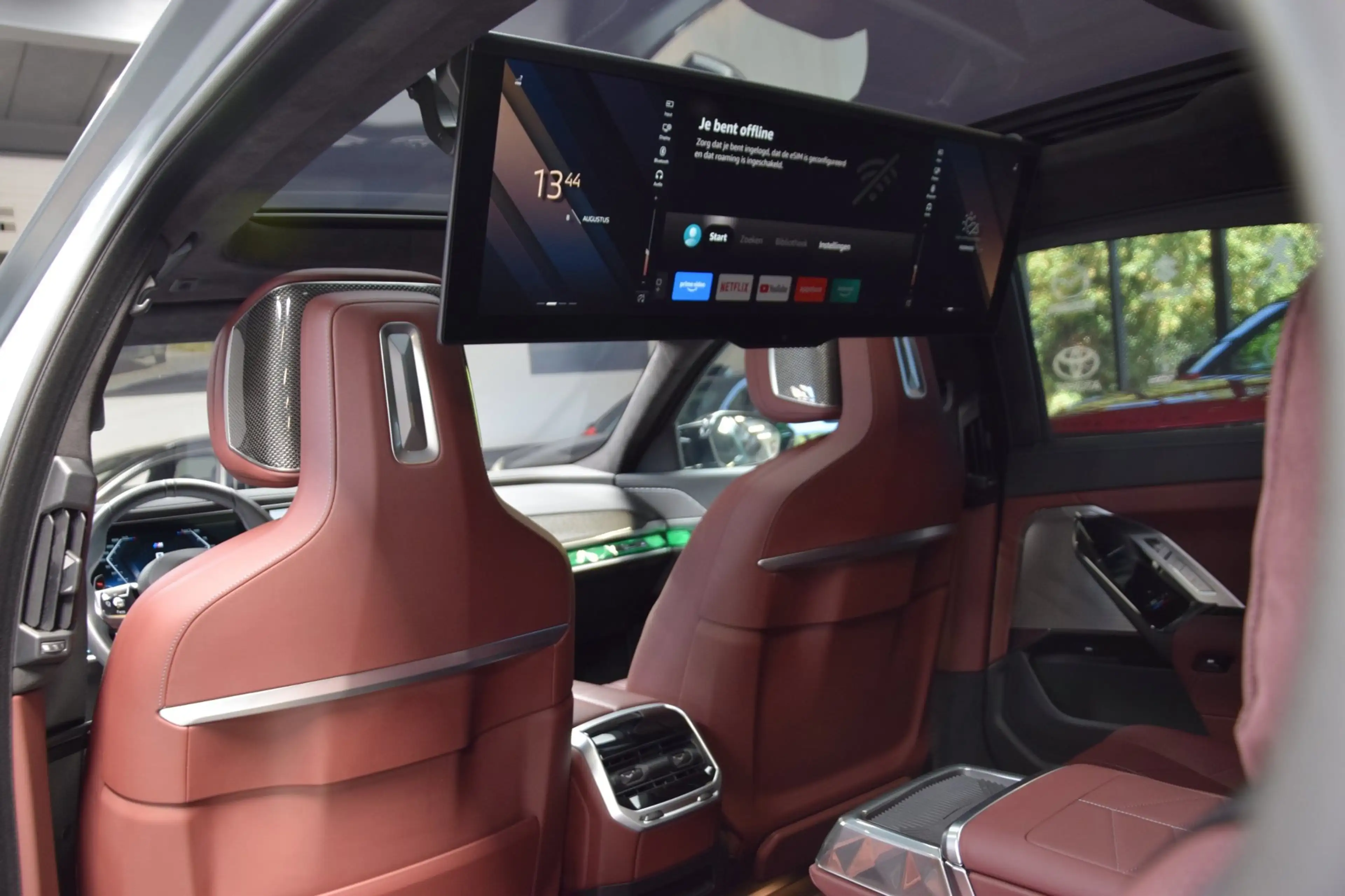 BMW 760 7-serie M760e xDrive Navi|Massage|Theater Screen|A — photo 4