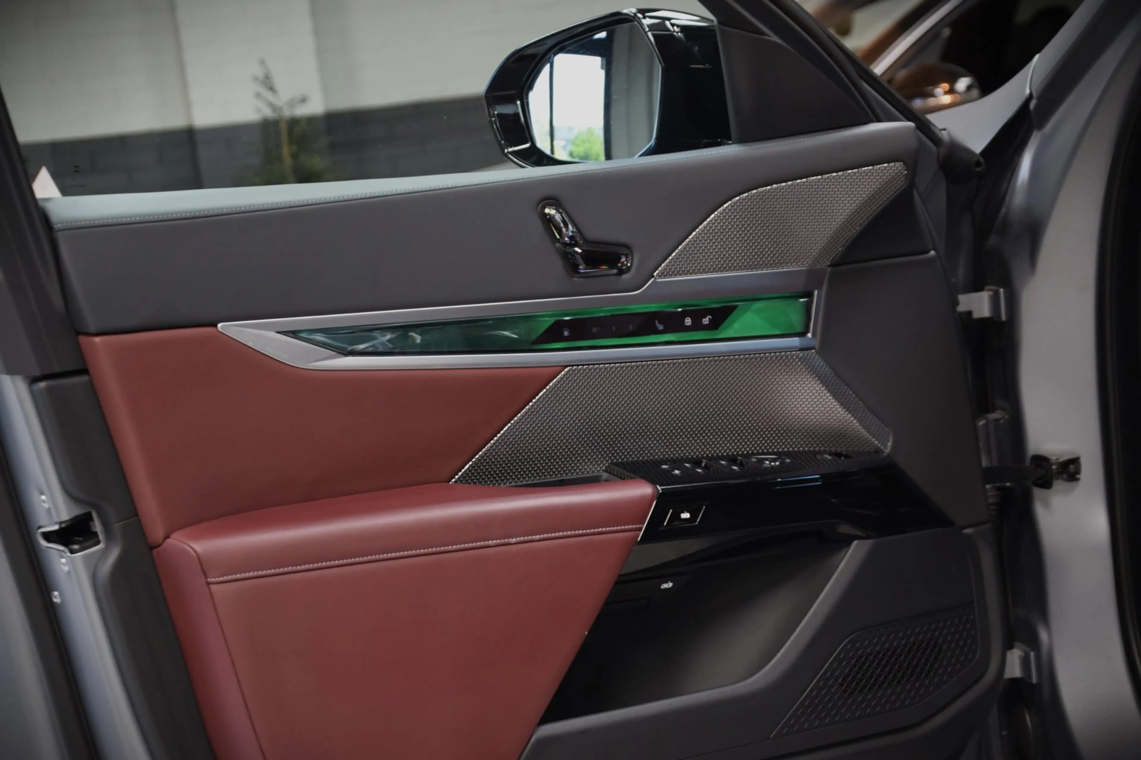 BMW 760 7-serie M760e xDrive Navi|Massage|Theater Screen|A — photo 22