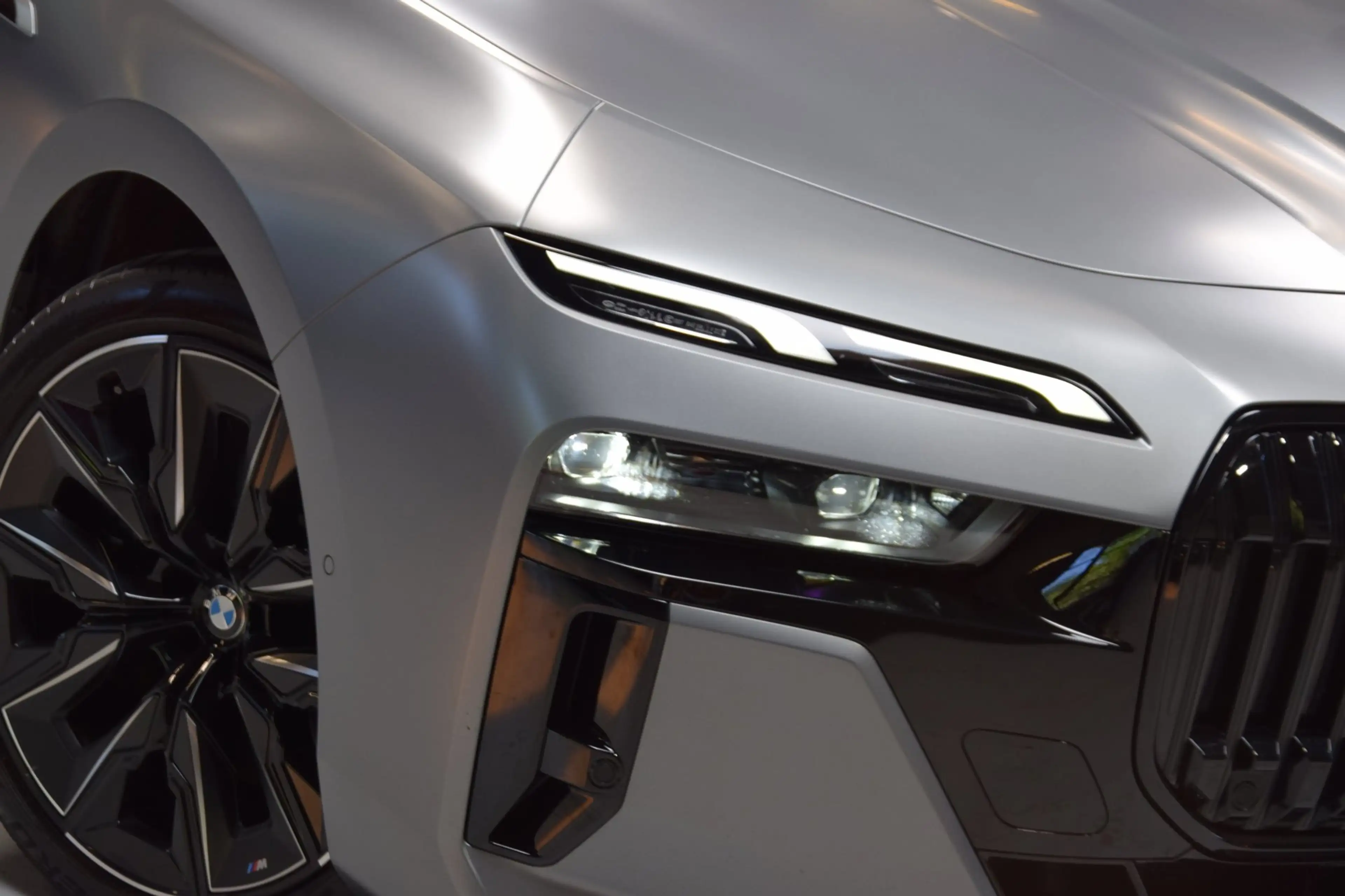BMW 760 7-serie M760e xDrive Navi|Massage|Theater Screen|A — photo 46
