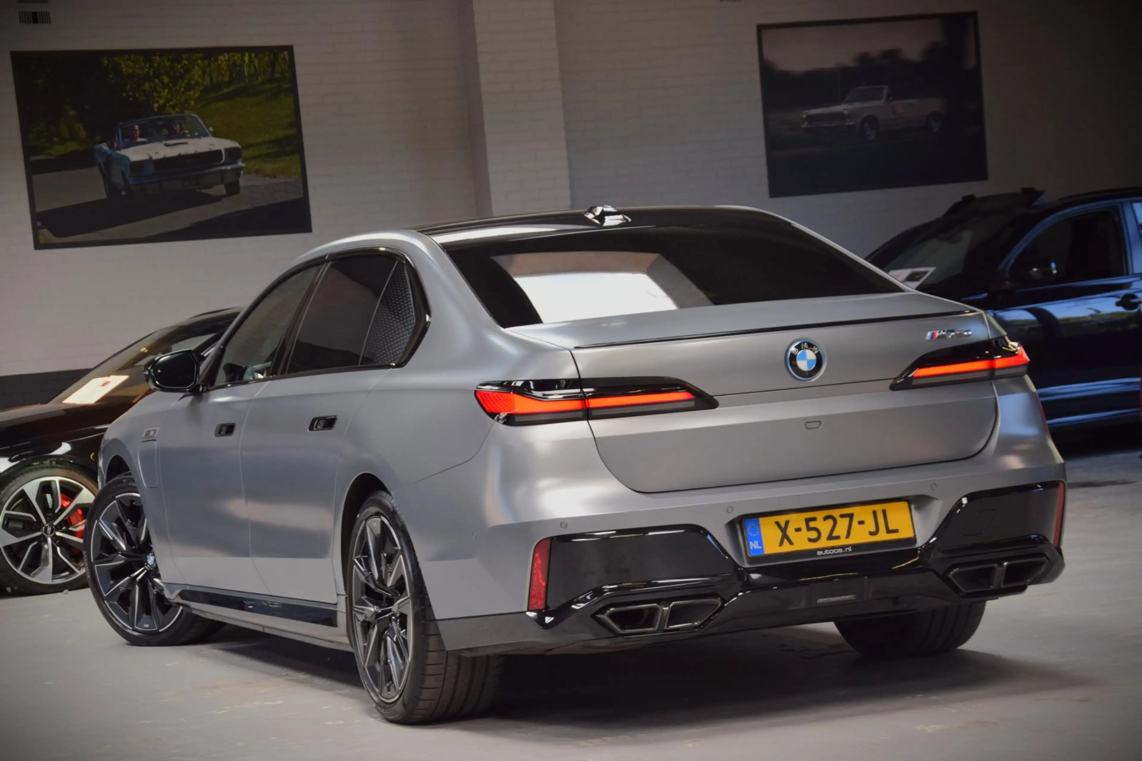 BMW 760 7-serie M760e xDrive Navi|Massage|Theater Screen|A — photo 2