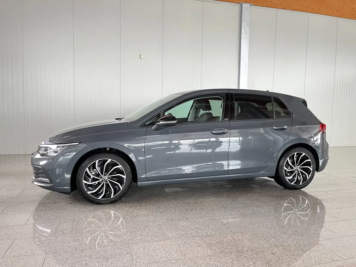 Volkswagen Golf Life 1,5 TSI ACT Grau - 1