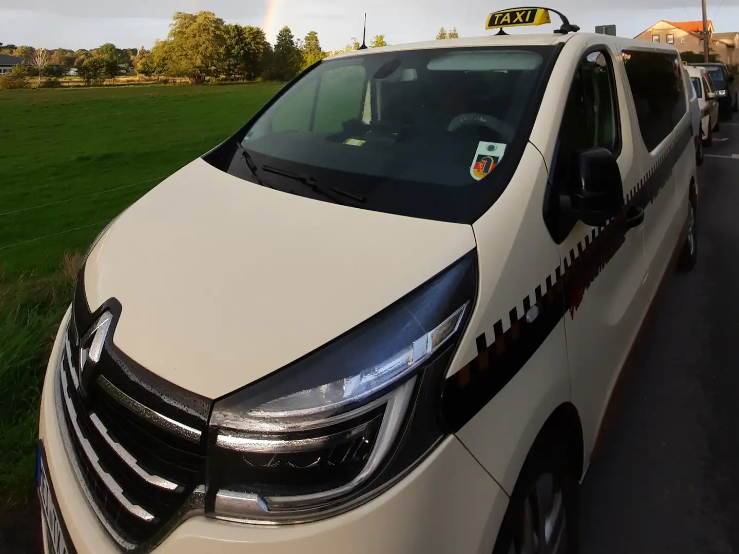 Renault Trafic TAXI - LANG - ENERGY dCi 145 Combi Spaceclass TAXI Бежевий - 1