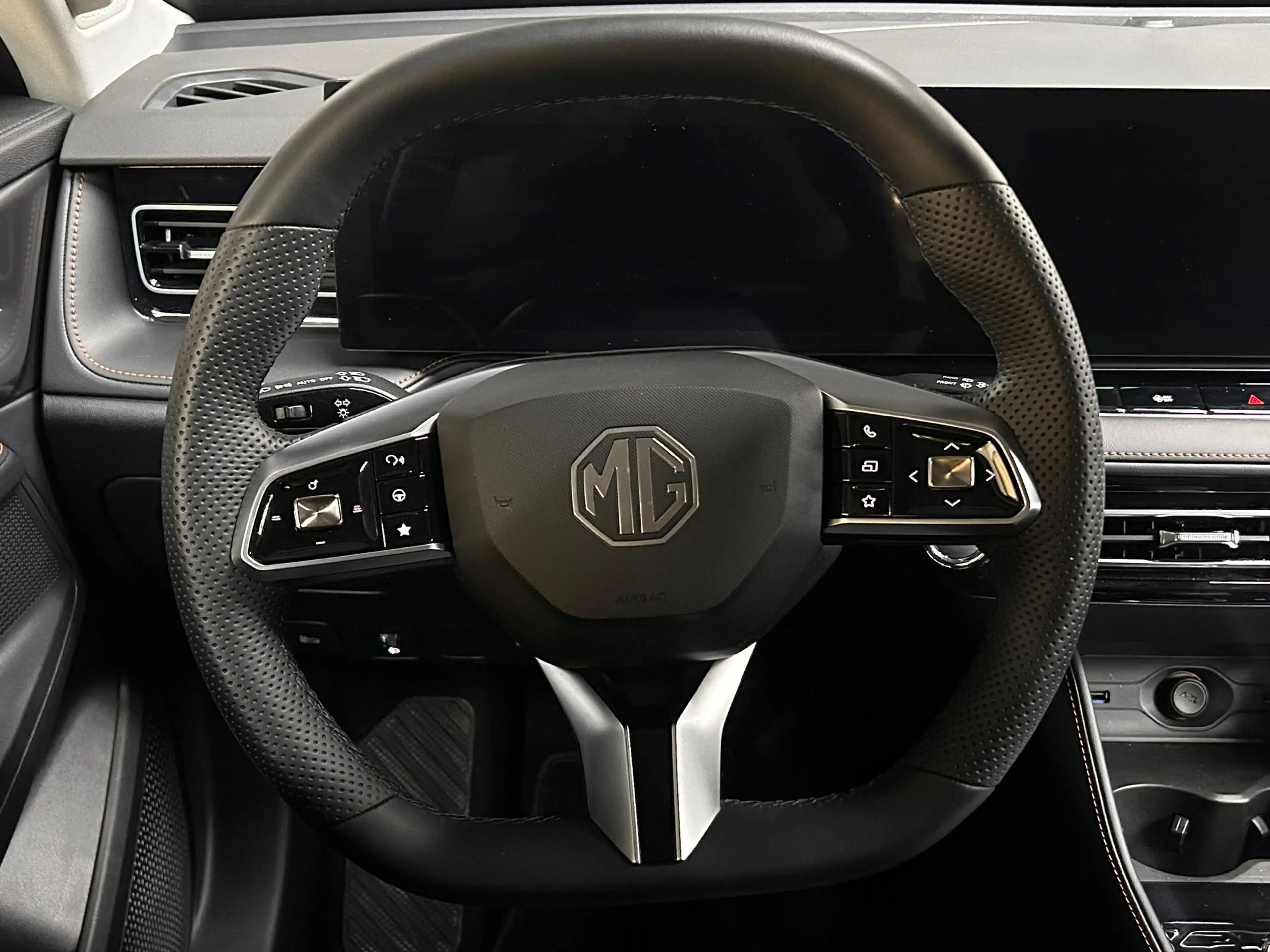 MG HS 1.5 TGDI Luxury >NAV+360+VIRTU+ACC+LEDER+SHZ+ — photo 15