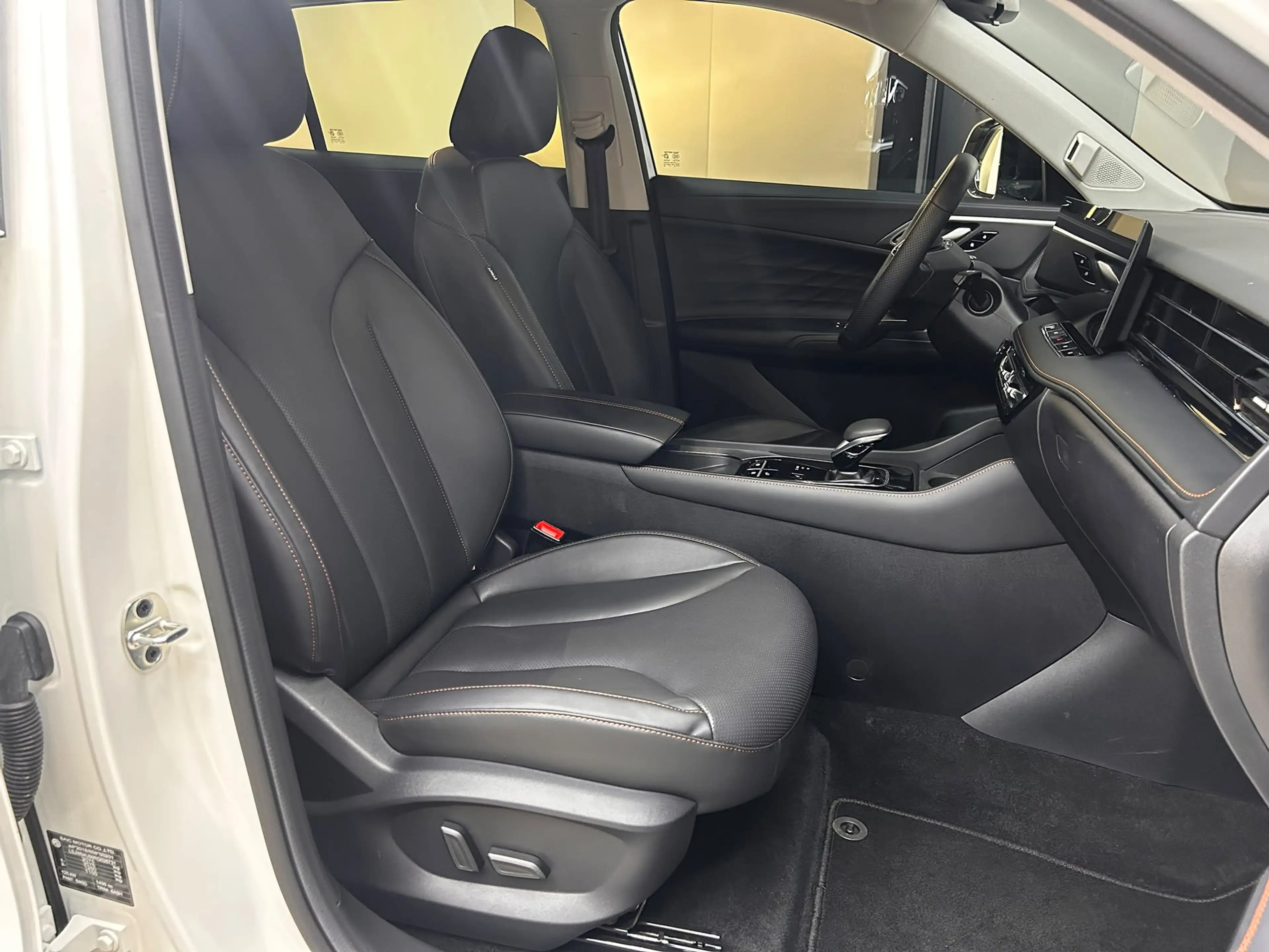 MG HS 1.5 TGDI Luxury >NAV+360+VIRTU+ACC+LEDER+SHZ+ — photo 9