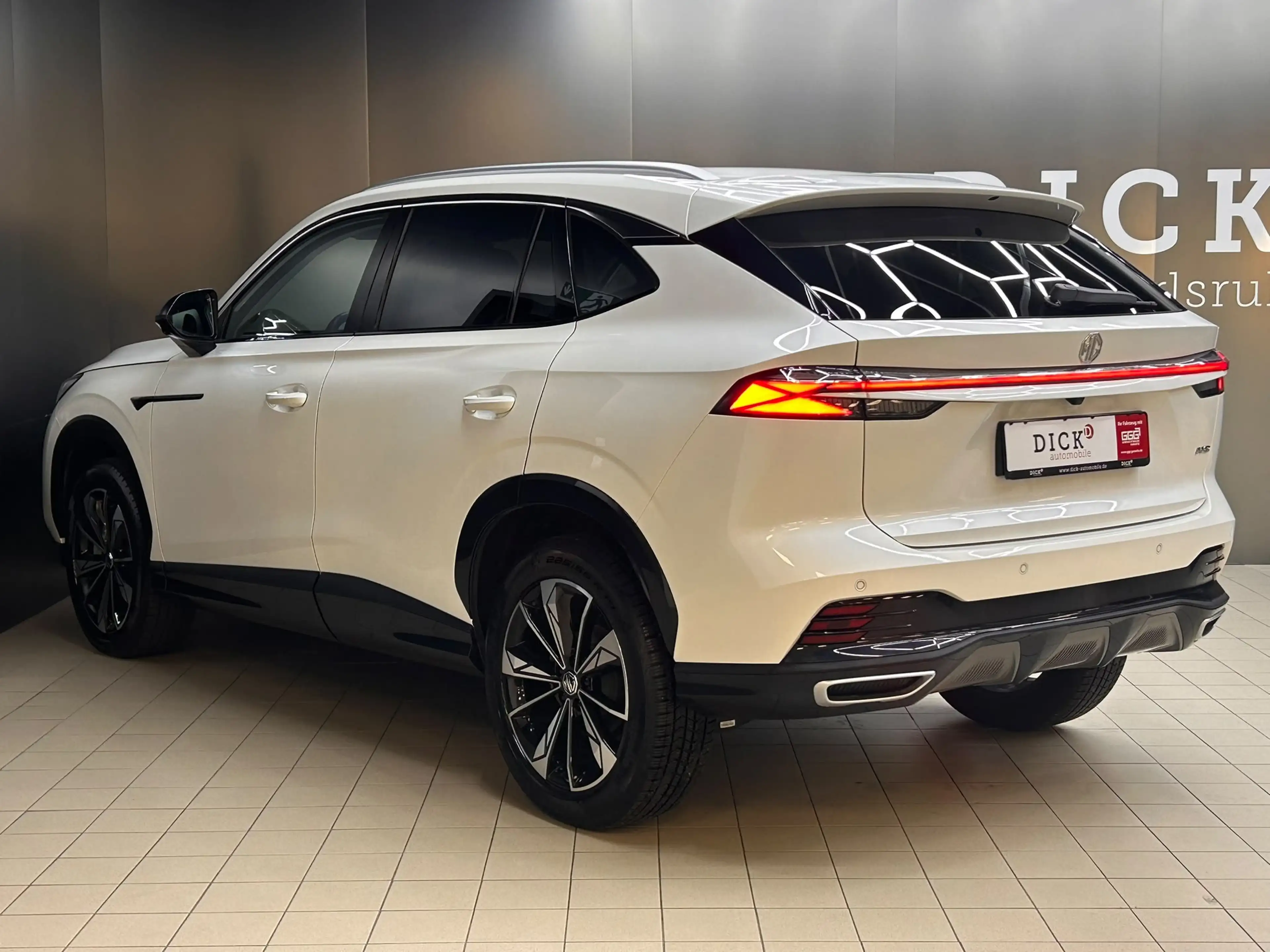 MG HS 1.5 TGDI Luxury >NAV+360+VIRTU+ACC+LEDER+SHZ+ — photo 5