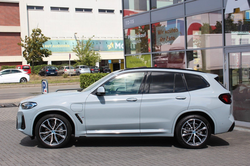 BMW X3 xDrive 30 e M Sportpaket Pano ACC AHK HuD RFK — photo 4