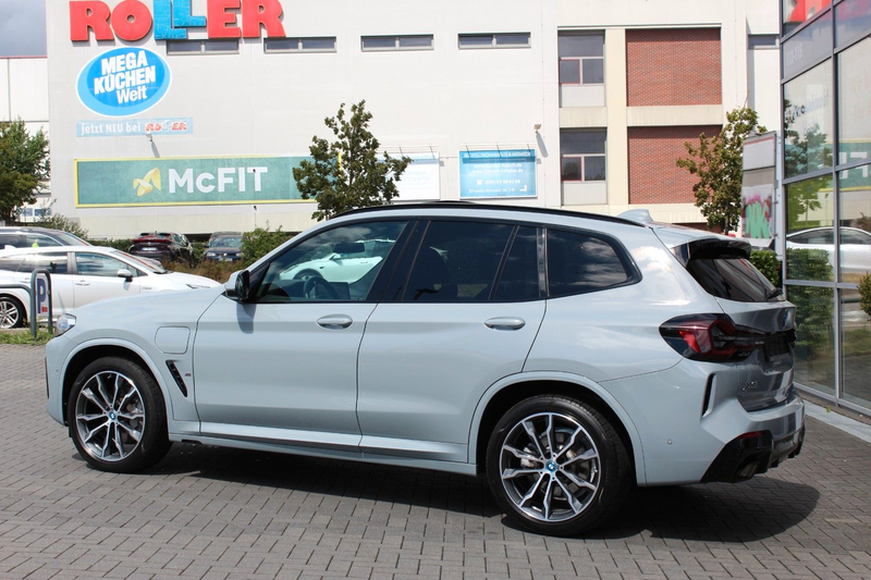 BMW X3 xDrive 30 e M Sportpaket Pano ACC AHK HuD RFK — photo 5