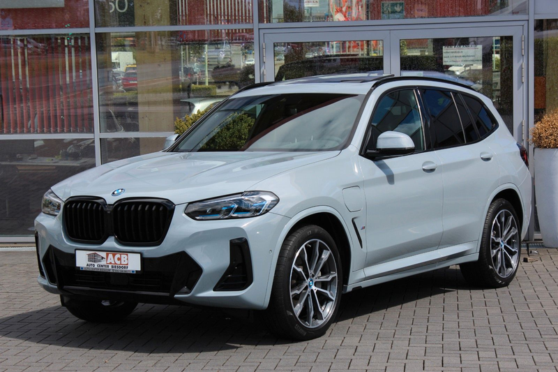 BMW X3 xDrive 30 e M Sportpaket Pano ACC AHK HuD RFK — photo 2