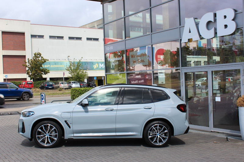 BMW X3 xDrive 30 e M Sportpaket Pano ACC AHK HuD RFK — photo 3