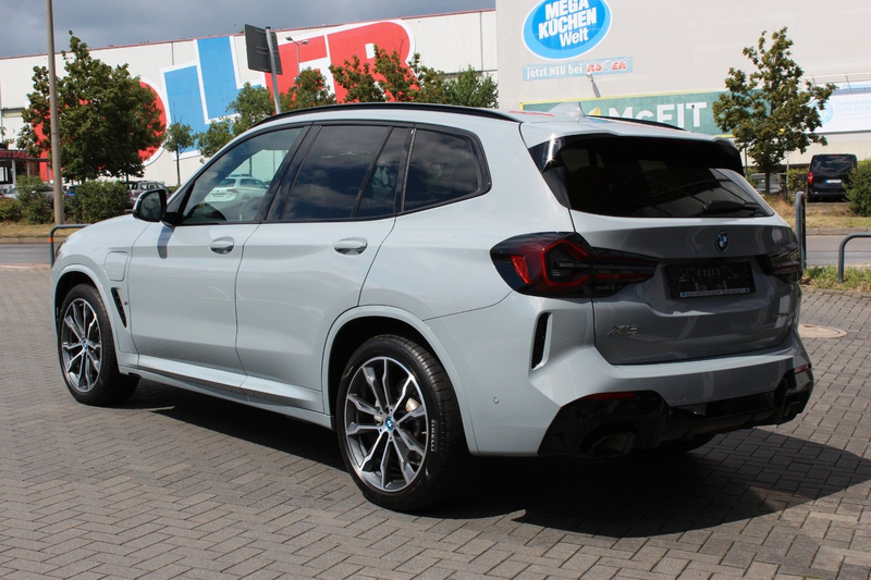 BMW X3 xDrive 30 e M Sportpaket Pano ACC AHK HuD RFK — photo 6