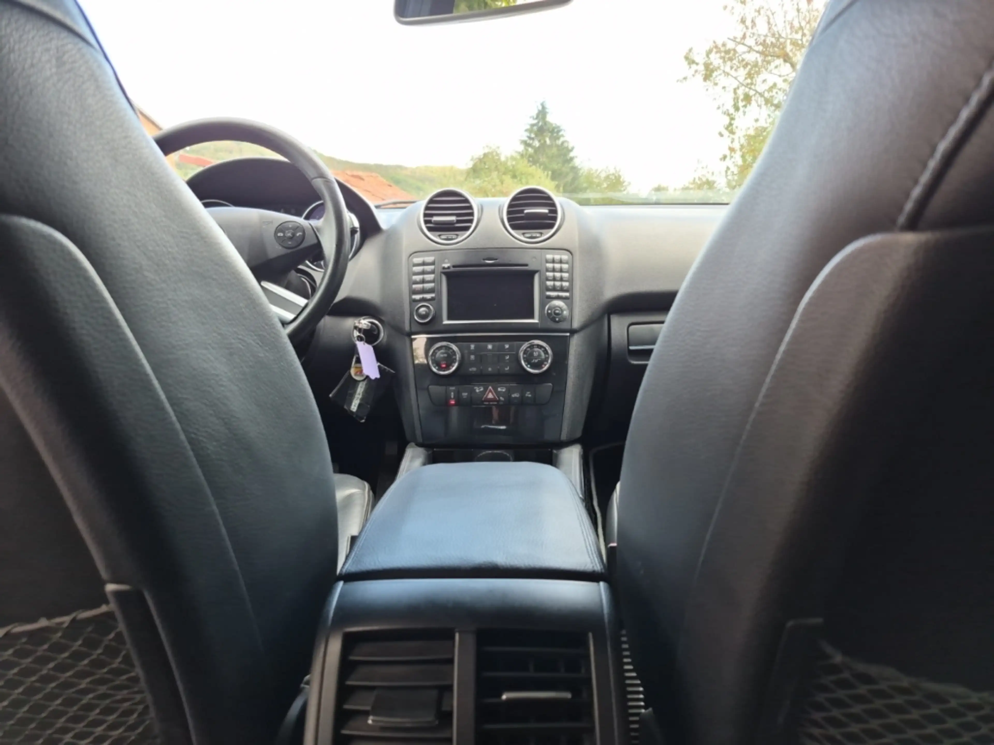 Mercedes-Benz ML 320 CDI 4Matic Sportp. Luftf. AHK Navi Leder Xenon PDC — photo 15