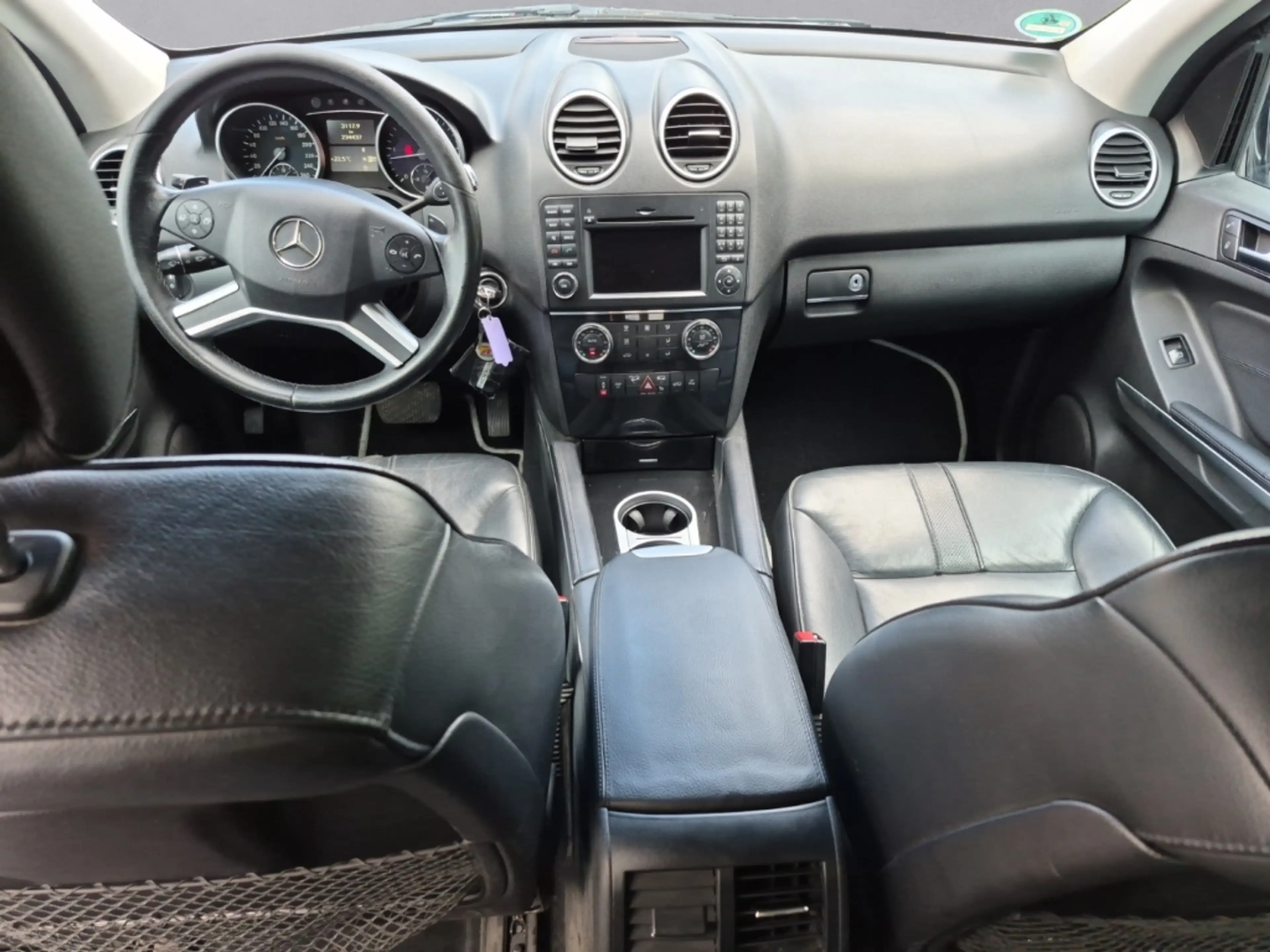 Mercedes-Benz ML 320 CDI 4Matic Sportp. Luftf. AHK Navi Leder Xenon PDC — photo 12