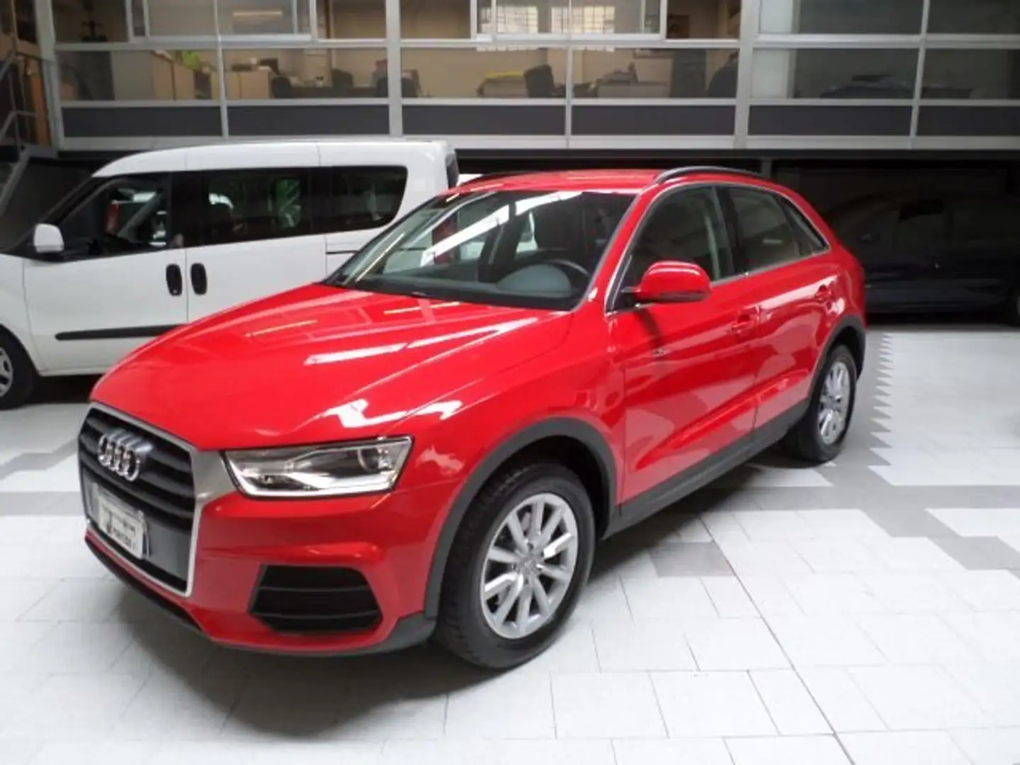 Audi Q3 Q3 Quattro 2.0 tdi Business 150cv s-tronic E6 Navi Rouge - 1