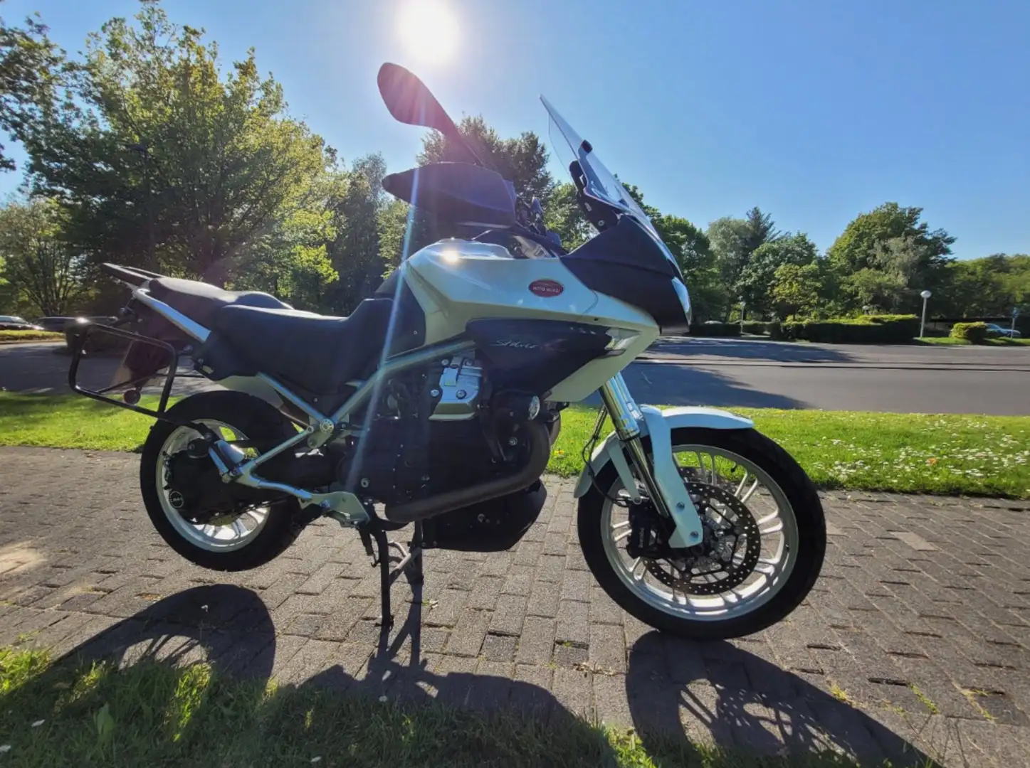 Moto Guzzi Stelvio 1200 Wit - 1