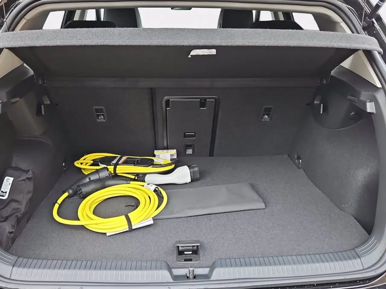 Volkswagen Golf 1.5 tsi ehybrid edition plus 204cv dsg 11