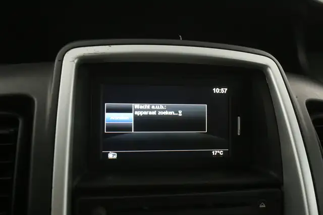 Renault Trafic view 12
